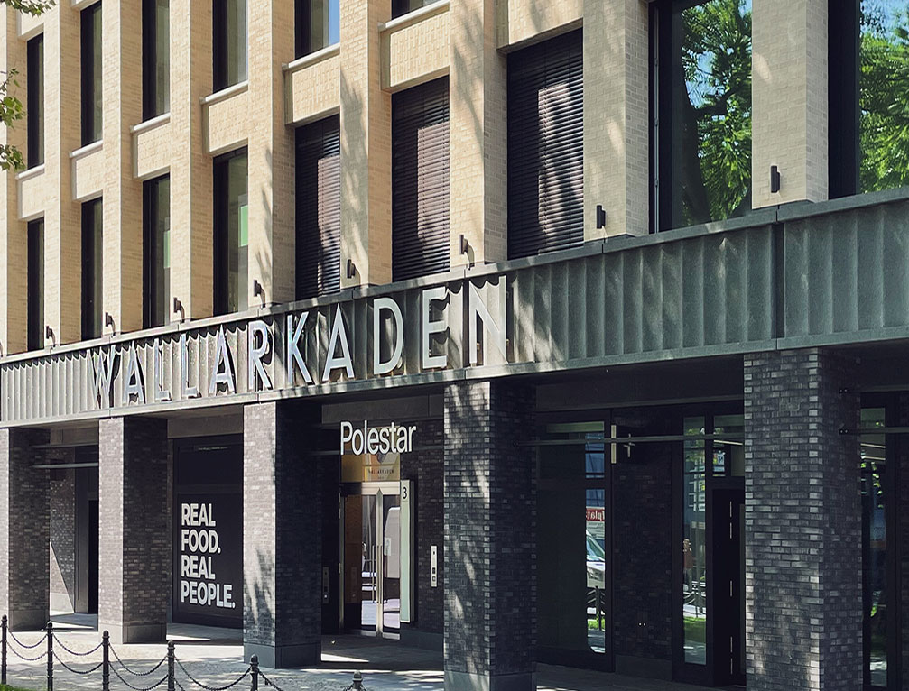 Bild des Eingangs der Gallerie, Büroräume Winands Invest, Rudoflfplatz 3, Köln, Andrea Winands 